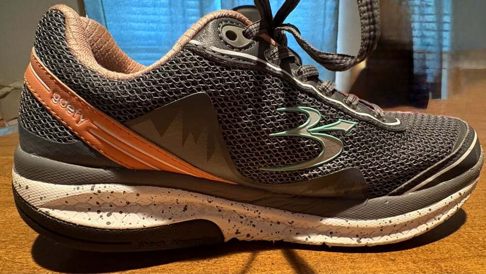 Gravity Defyer G-Defy Mighty Walk Women's Athletic Shoes Gray and Salmon Size 9 - Picture 6 of 14